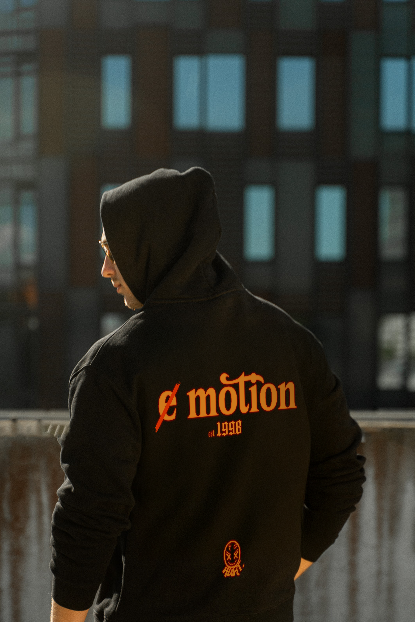 MOTION HOODIE